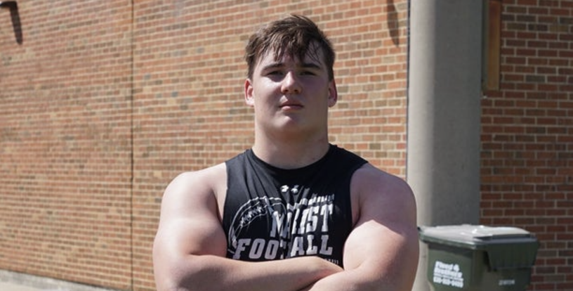 Sean Bock (@sbock247) on Twitter photo SIGNED: One of my favorite pick-ups in Iowa's 2025 class, Chicago Marist defensive tackle Brad Fitzgibbon is a physical, nasty interior lineman with good quickness and measurables. 
A perfect culture fit for the #Hawkeyes, too. 
More here: 247sports.com/college/iowa/l⦠SIGNED: One of my favorite pick-ups in Iowa's 2025 class, Chicago Marist defensive tackle Brad Fitzgibbon is a physical, nasty interior lineman with good quickness and measurables. 
A perfect culture fit for the #Hawkeyes, too. 
More here: 247sports.com/college/iowa/lβ¦