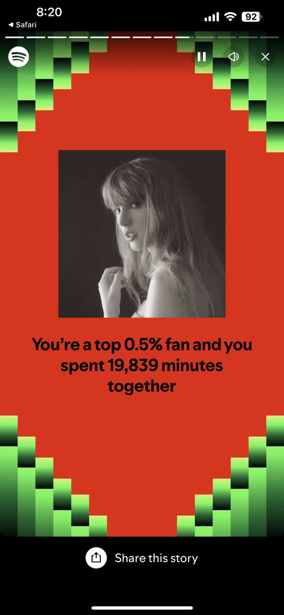 00KMACK's tweet photo. @taylornation13 can I officially call myself a Swiftie now? PS can you tell my favorite Album? 😂 https://t.co/xna0nuVMHo