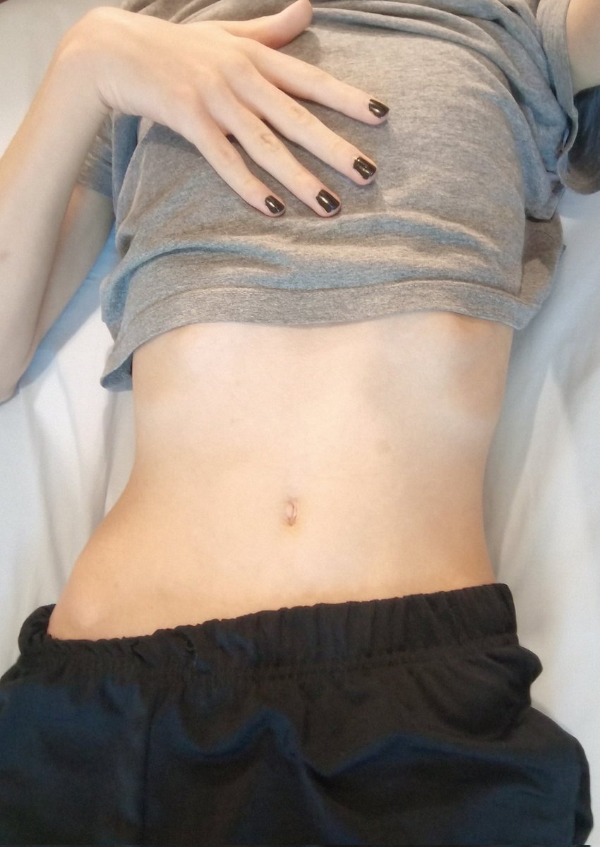 I'm back and with new nails ^w^