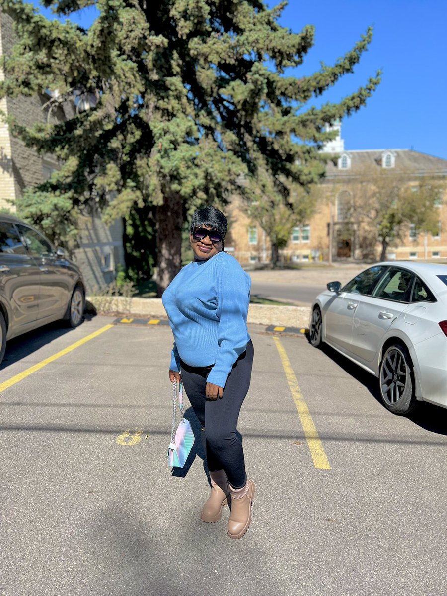 Sneaking back to twitter because Mark NZUKERBREAD keeps showing me shege 🤲🏼