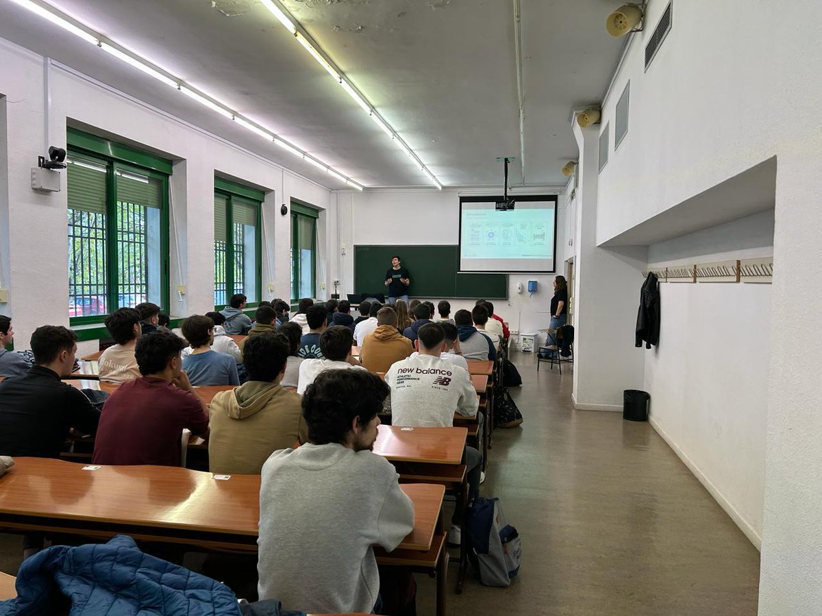 SUSE_Spain's tweet photo. Ha sido un placer colaborar con la @EPSC_UCO de la @Univcordoba y  compartir nuestra pasión por el #OpenSource y hablar de tecnologías como #Kubernetes o #Uyuni.
¡Gracias a @juan_c_gamez, @jlavilaj y @ax5 por la gran acogida!
#SUSEAcademicTrainingProgram
🔗https://t.co/n4eMJetNsV https://t.co/xSCca8qb6E