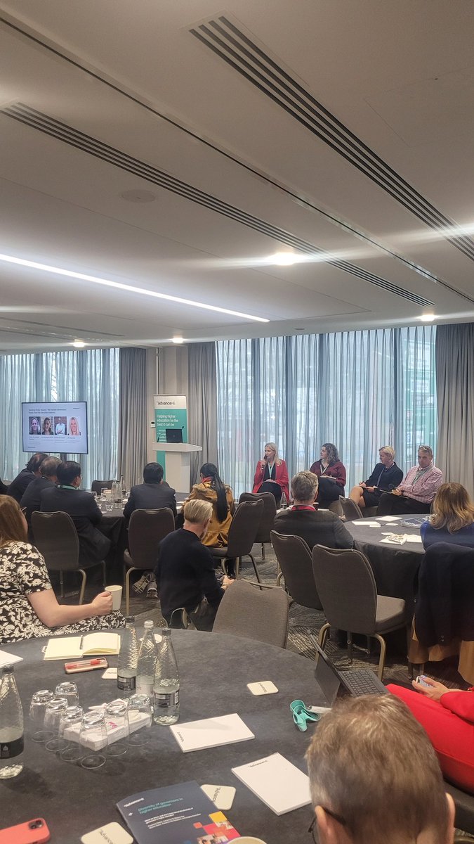 We are in to the after lunch panel on Tackling Tricky Issues, views from the devolved nations Chaired by our own Colette Fletcher with Steph Harris (<a href="/UniversitiesUK/">Universities UK</a>), David Langley (<a href="/cardiffuni/">Cardiff University</a>) and Orla Corr (<a href="/QUBelfast/">Queen's University Belfast 🎓</a>) <a href="/AdvanceHE/">Advance HE</a> #GovConf24