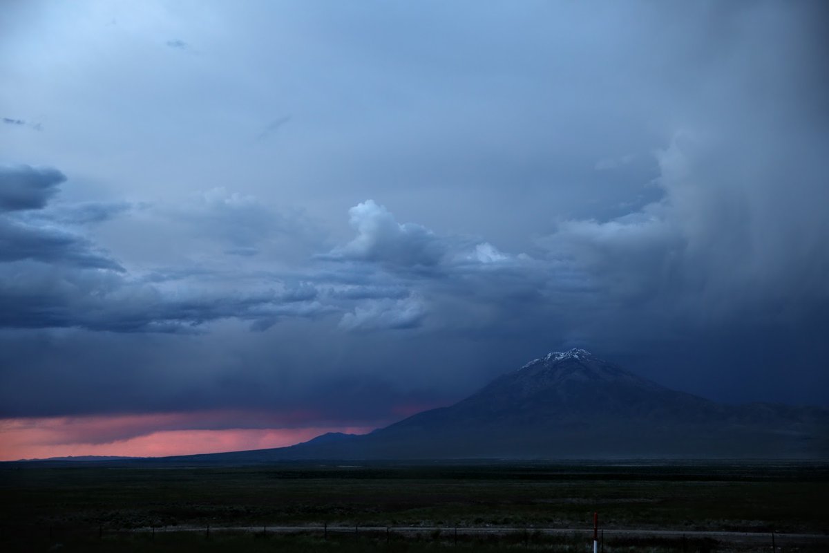 market_sleuth's tweet image. Good morning! $SPY is reaching to new ATH&apos;s again as it continues in a solidly bullish context. However, divergences abound and today I might pull the trigger &amp;amp; begin adding puts that would expire in Jan. I&apos;ll post if &amp;amp; when I do (expiry &amp;amp; strike). Good luck on your trades!👊🏽