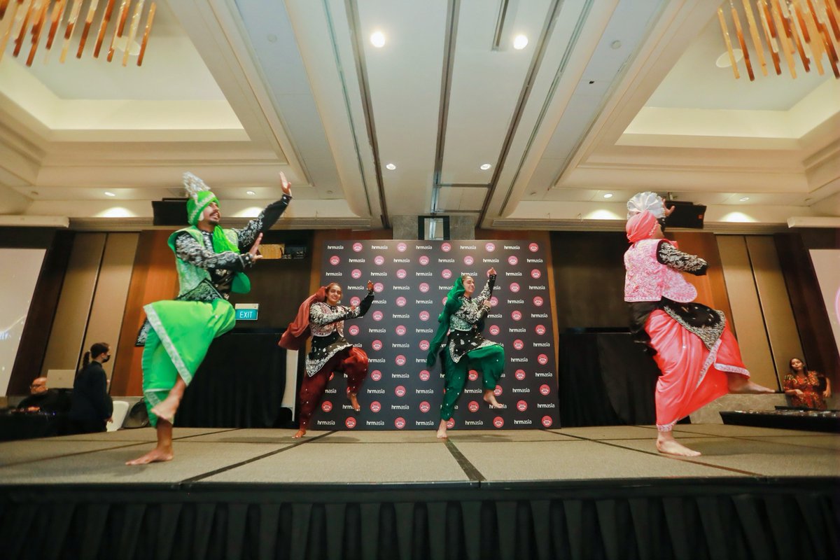 HRM_Asia's tweet image. What a night! HRM Asia Readers’ Choice Awards 2024 celebrated incredible achievements in HR. Congrats to all winners—your work inspires the HR community. Here’s to another year of excellence.

#RCA2024