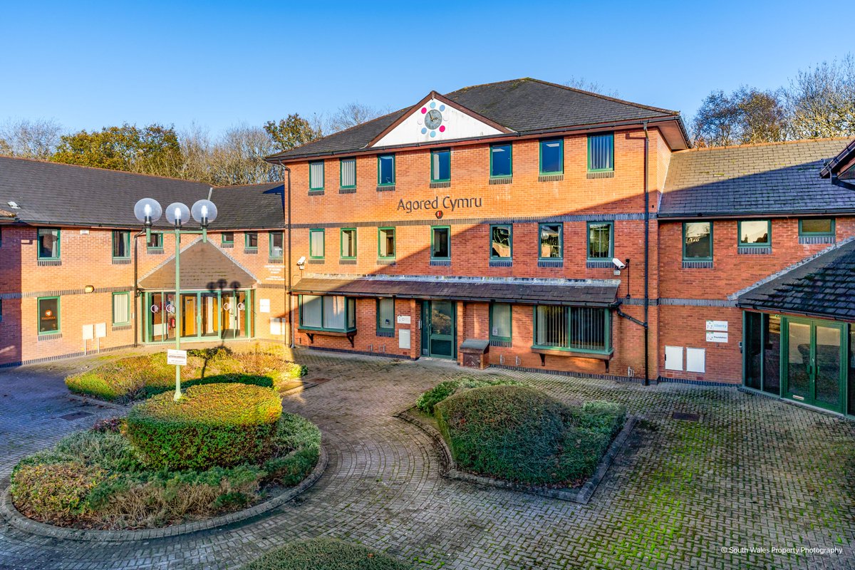 📍 3 Purbeck House, Lambourne Crescent, Llanishen, Cardiff, CF14 5GJ

⭐️long income office investment⭐️

✅ For sale
✅ £700,000
✅ Producing £57,516 per annum
✅ 12 year lease to Agored Cymru from October 2024
✅ Agored Cymru have a Creditsafe risk of 96/100 “Very Low Risk”