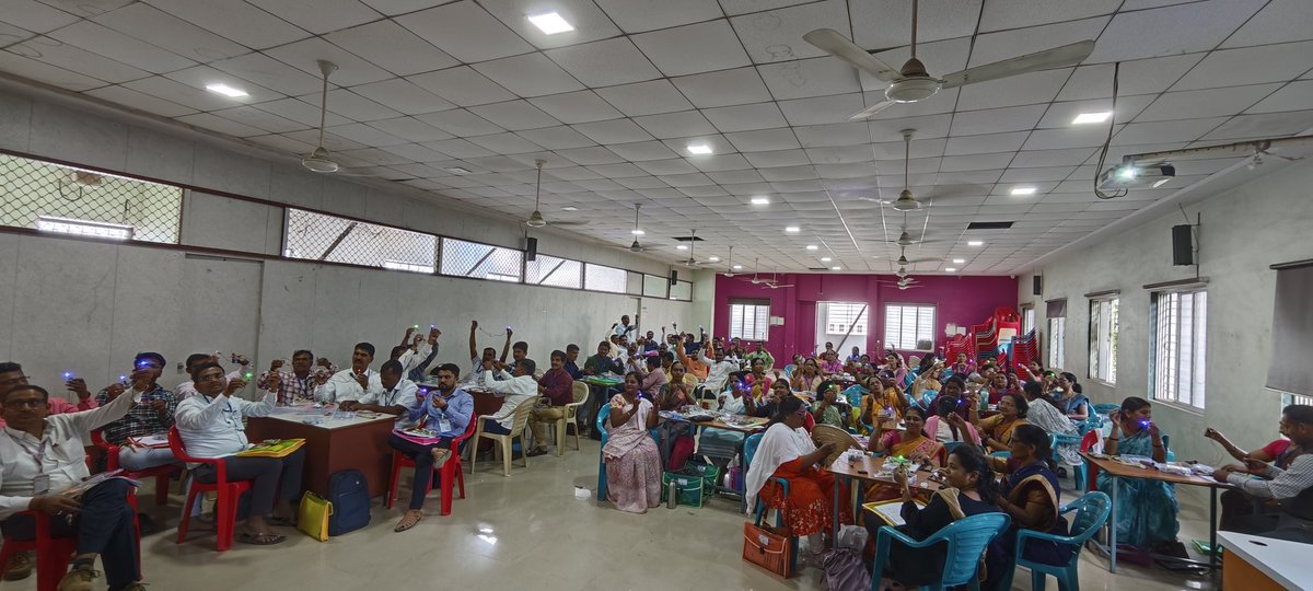 ScienceActivity's tweet photo. #STEMReady An exciting day where teachers engaged in hands-on STEM activities building circuits, playing interactive water & carbon cycle games to make biology fun, and creating models to understand levers. A perfect blend of creativity and science! @IISERPune @TataTech_News https://t.co/UPrQZurTQN