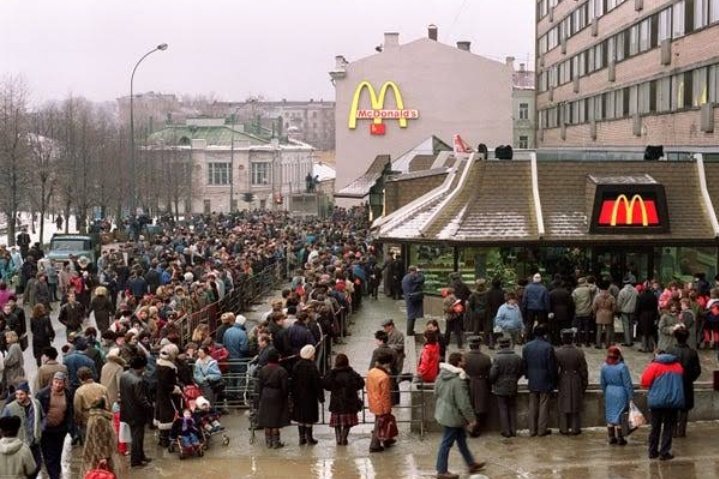 The line at McDonald's at the grand opening of first McDonald's in Moscow, Russia. January 31, 1990.