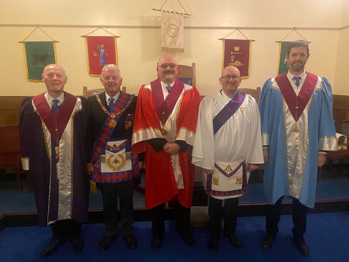Last night, was the meeting of Border Chapter for the exaltation of Steven Alderson. 

A fantastic night of royal arch freemasonry with a great ceremony and a very enthusiastic candidate👌🏼

#freemasons