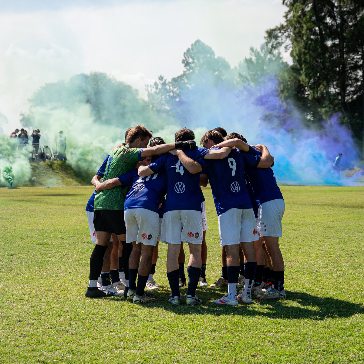 OCCFutbol's tweet photo. 😮‍💨 Fua, el año de las 𝐣𝐮𝐯𝐞𝐧𝐢𝐥𝐞𝐬 𝐝𝐞𝐥 𝐜𝐥𝐮𝐛 

🏆 Divisional A en 𝗦𝘂𝗯-𝟮𝟬 ☑️ 
🏆 Copa de Oro en 𝗦𝘂𝗯-𝟭𝟴 ☑️ https://t.co/AoQHQvIKg0