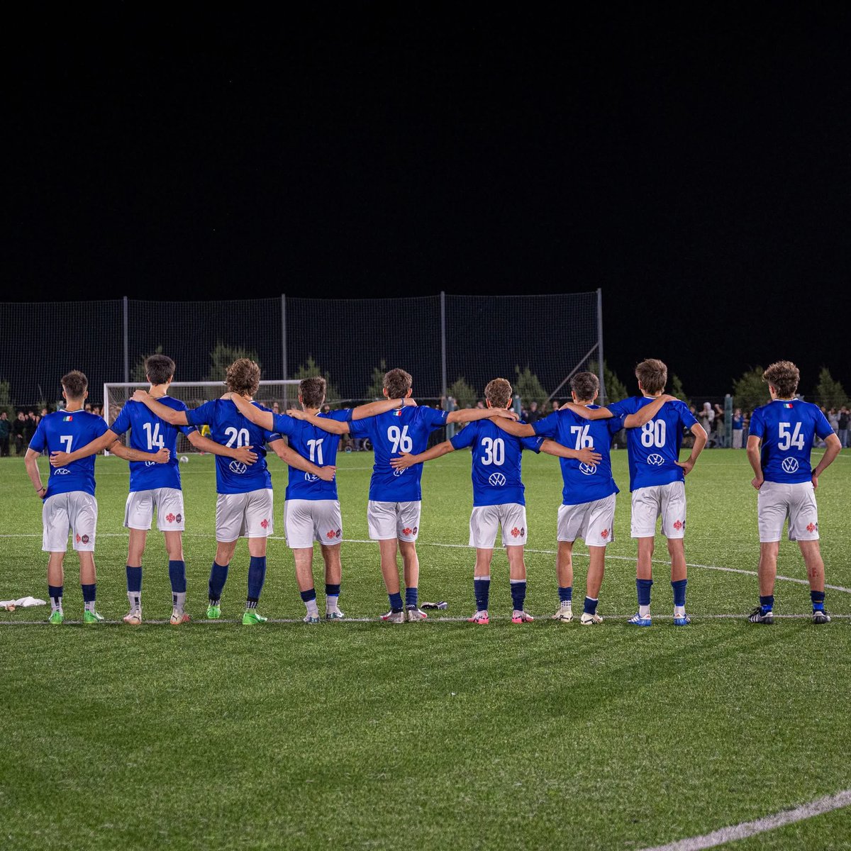 😮‍💨 Fua, el año de las 𝐣𝐮𝐯𝐞𝐧𝐢𝐥𝐞𝐬 𝐝𝐞𝐥 𝐜𝐥𝐮𝐛 

🏆 Divisional A en 𝗦𝘂𝗯-𝟮𝟬 ☑️ 
🏆 Copa de Oro en 𝗦𝘂𝗯-𝟭𝟴 ☑️