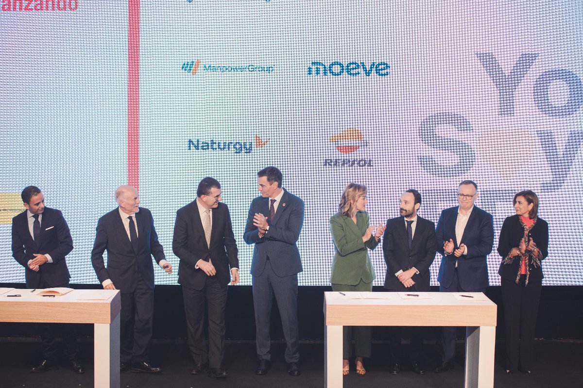 Pilar Alegría tweet media