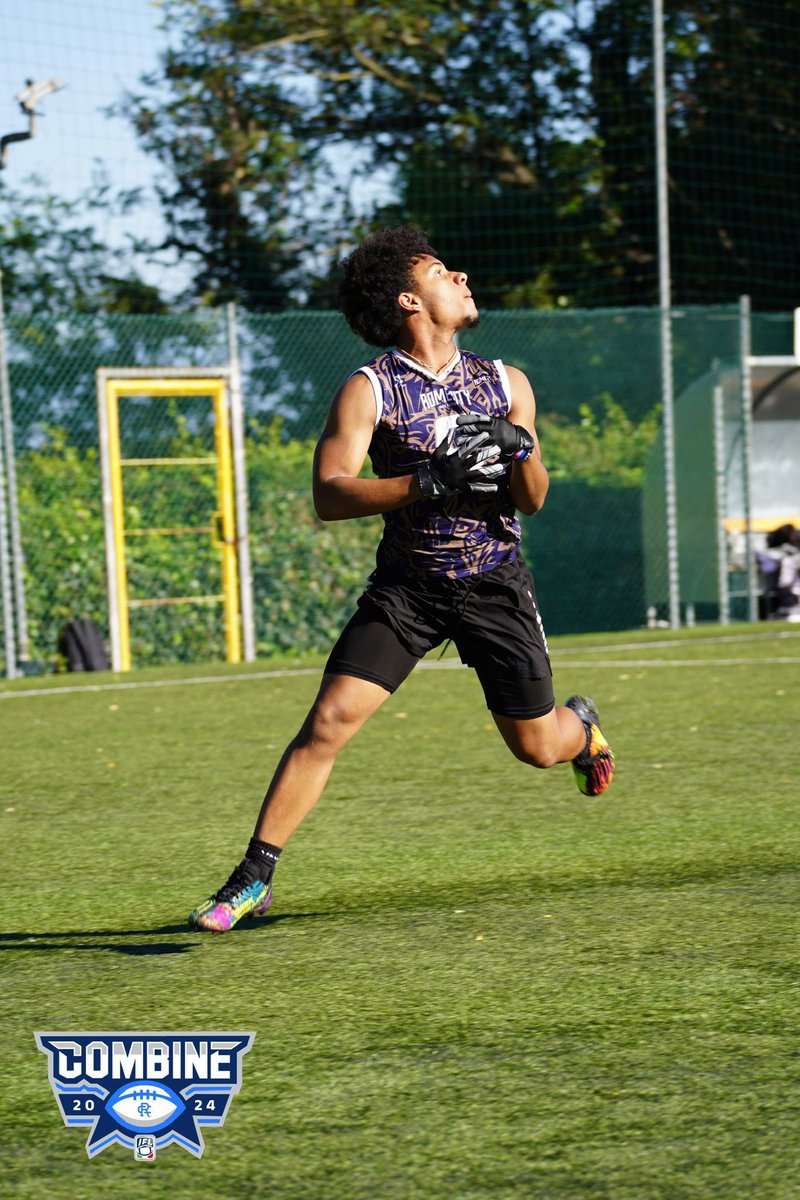 RCIFootball_'s tweet photo. 🏈🏈 On Nov. 15, our student-athletes shined as @1div_fidaf coaches scouted top talent for the upcoming spring season. 
Rome City athletes are getting ready to make their mark in Italy. Stay tuned—our journey is just getting started! 🏟️🦁🦁

@fidafgameday 

#RomeCityInstitute https://t.co/Hvb9fif2L9