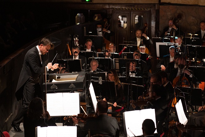 Roma's tweet image. 🗓️Domenica 8 dicembre alle 20

Teatro dell'Opera
Concerto dedicato al poeta dell’Infinito. 
✅Malinconie, Speranze e Disillusioni di #GiacomoLeopardi tra la musica di #Schubert, #Mahler e #Beethoven, recitate dal vivo per l’occasione da #SergioRubini.

➡️ tinyurl.com/mrye6utn