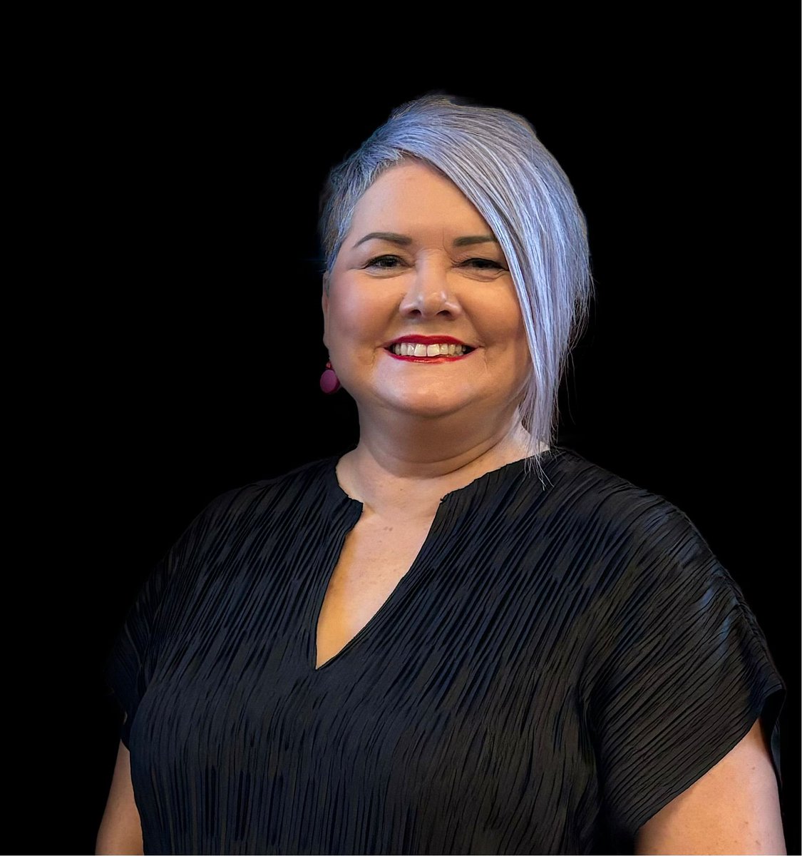 The Chief Allied Health Professions Officer has been conferred with the title of visiting professor at <a href="/UlsterUni/">Ulster University</a>

Professor Michelle Tennyson will engage with students and share her experiences as an AHP and leader in the sector in NI.

➡️Read more: health-ni.gov.uk/news/ulster-un…