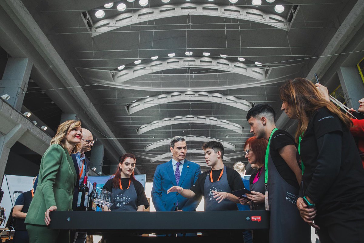 Pilar Alegría tweet media