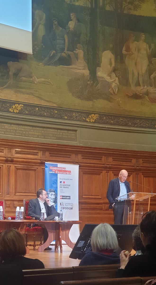 Eric de Saint Léger (@e_desaintleger) on Twitter photo #CDescartes
Intervention de Boris Cyrulnik
✅ "Avant d'avoir une fonction informative, les mots ont une fonction affective."
Comment stimuler les bébés ? En lui parlant.
✅ "Le développement du cerveau n'est sain que s'il y a de l'altérité."
<a href="/InspeVersailles/">INSPÉ de l'académie de Versailles</a>
<a href="/UniversiteCergy/">CY Cergy Paris Université</a> #CDescartes
Intervention de Boris Cyrulnik
✅ "Avant d'avoir une fonction informative, les mots ont une fonction affective."
Comment stimuler les bébés ? En lui parlant.
✅ "Le développement du cerveau n'est sain que s'il y a de l'altérité."
<a href="/InspeVersailles/">INSPÉ de l'académie de Versailles</a>
<a href="/UniversiteCergy/">CY Cergy Paris Université</a>