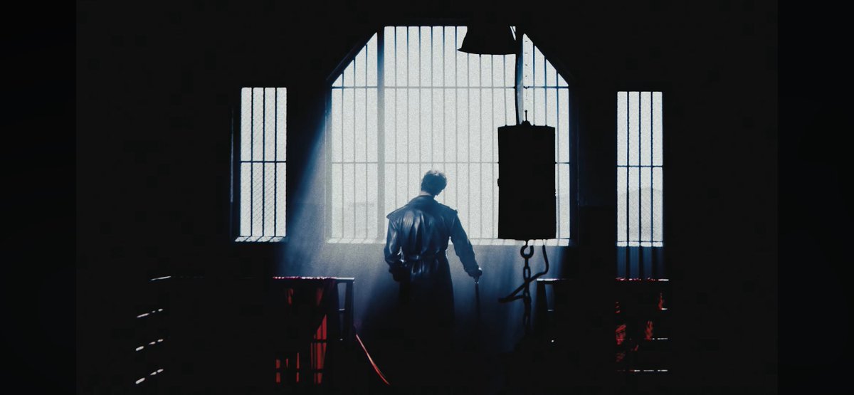 madly in love with the cinematic scenes, the colours, the outfits, the concept of werewolf/vampire, oh bang chan exceeded our expectations for his railway unveil.