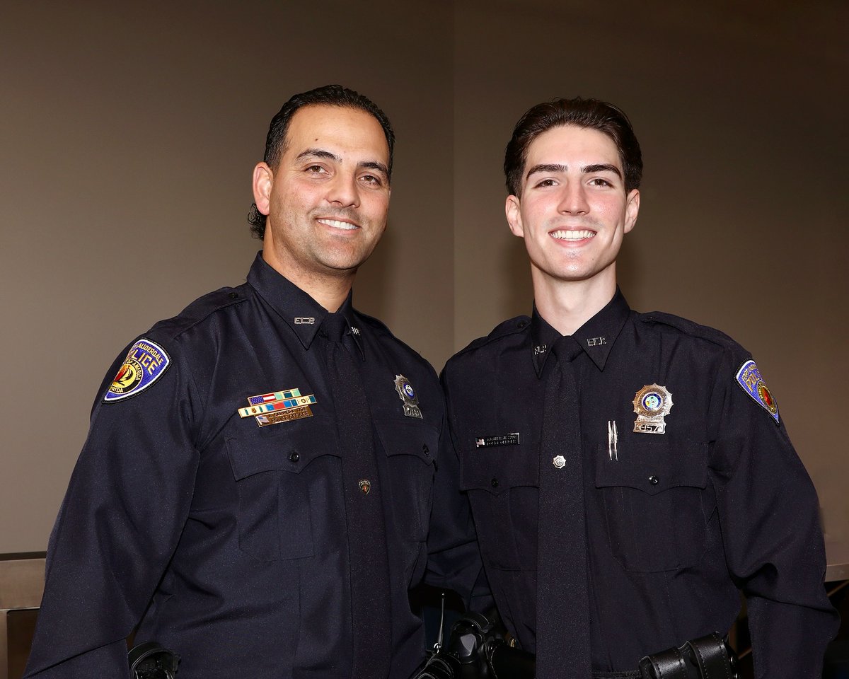 ftlauderdalepd's tweet photo. #FLPD is thankful for our newest police officers and detention officers! Congratulations to each of you who worked hard to reach this milestone. Your commitment, perseverance, and passion for making a difference inspire us all. #JoinFLPD https://t.co/Pag0QLHSGS