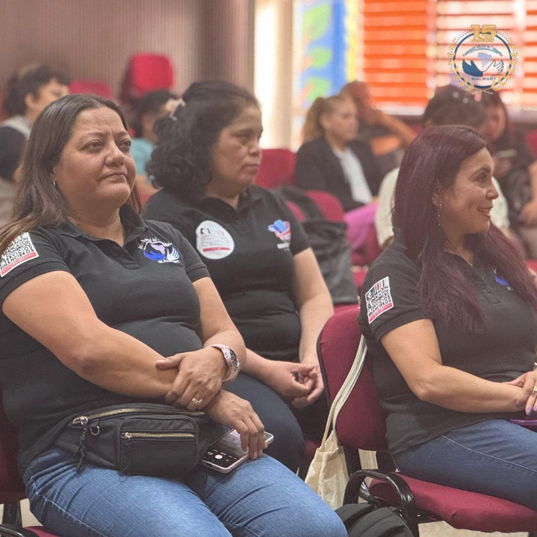 ¡Felicitamos a Viviana Gutiérrez, ejecutiva nacional y secretaria de Organización y a Denisse Peña, ejecutiva nacional y encargada de Convenios, por su participación y finalización satisfactoria de este programa para seguir especializándose como dirigentas sindicales!