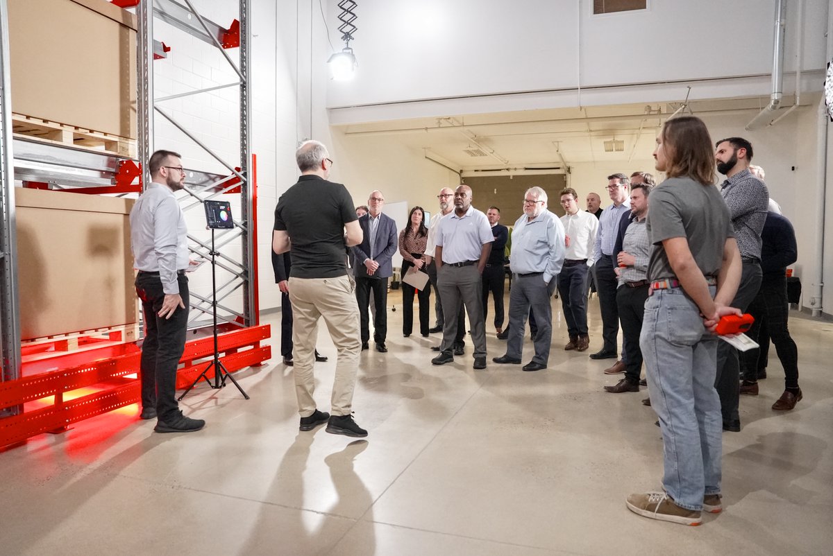 radioshuttle's tweet photo. Recently, we had the pleasure of welcoming TWENTY of @johnstonequip's finest material handling experts to our newly opened Radioshuttle® Studio! 🎉

The full-day affair was an intensive download of information. 

Here’s to growing partnerships and setting new standards! https://t.co/t7JCZSq2OC