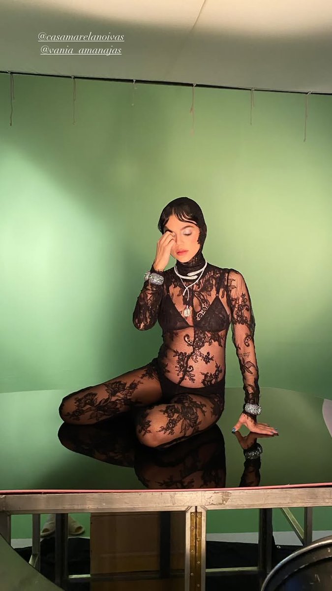 ManuGavassiInfo's tweet photo. Nossa grávida favorita! Manu Gavassi nos bastidores do ensaio fotográfico para a Elle Brasil. 🖤 https://t.co/2a7opfcEB8