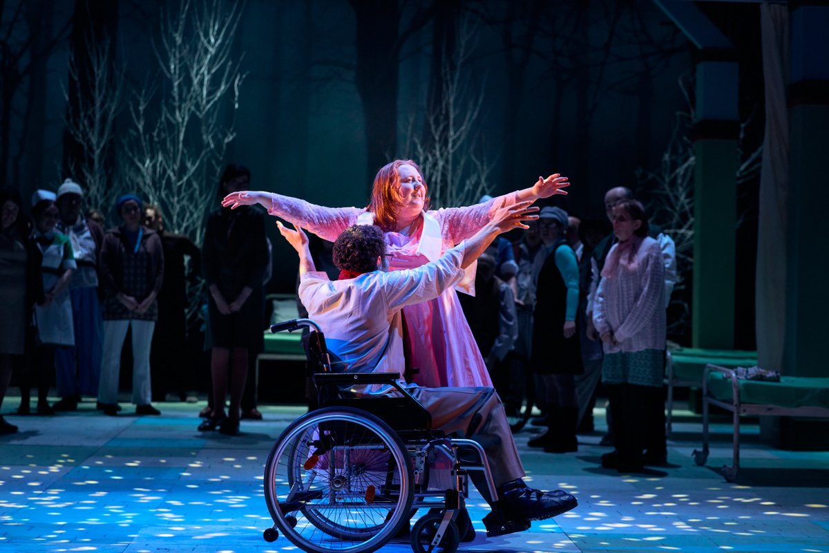 You can find a full overview of all of our 40th anniversary activity on our website: lungha.com/lung-ha-at-40/ (and don't worry, the celebrations will continue right through to April 2025!)
#LungHa40 #LungHaMatters ❤️💛🩶