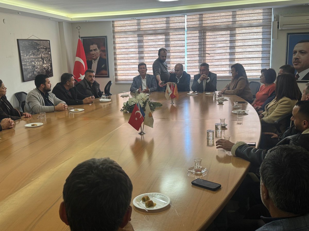 MustafaGokce_'s tweet photo. Önceki dönem Aydın milletvekilimiz Sayın Ali Gültekin Kılıç ile birlikte Ak Parti Söke ilçe başkanı olan Sayın Mehmet Saki Oğuz başkanıma ve yönetimine hayırlı olsun ziyaretinde bulunduk. 

Yeni görevinde başta kendisi olmak üzere tüm yönetim kurulu üyelerine başarılar diliyorum. https://t.co/TQMj2AEtlR