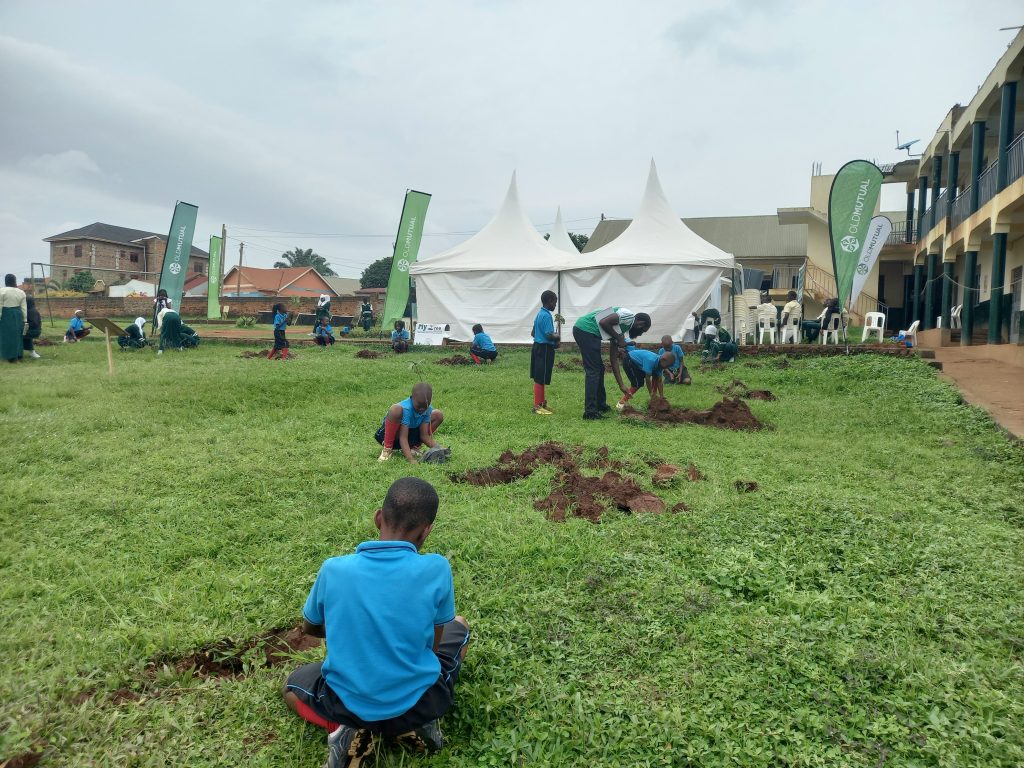 My Tree Initiative Organization (@mytreeuganda) on Twitter photo 'Addressing climate risk is both a responsibility and a necessity for businesses through contributing to a sustainable future for our communities and the economy' ~ Patrick Kimathi, Managing Director <a href="/UAPOldMutualUg/">UAP Old Mutual Uganda</a> Life Assurance.
#UAPOldMutualForTrees #UAPOldMutualForSchools 'Addressing climate risk is both a responsibility and a necessity for businesses through contributing to a sustainable future for our communities and the economy' ~ Patrick Kimathi, Managing Director <a href="/UAPOldMutualUg/">UAP Old Mutual Uganda</a> Life Assurance.
#UAPOldMutualForTrees #UAPOldMutualForSchools