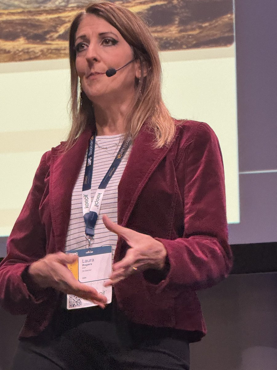 albertschot's tweet image. Front row @WonderLaura at @ESPC_Community #ESPC24 @Microsoft #Forms @SharePoint #Lists and @m365pnp 🇸🇪