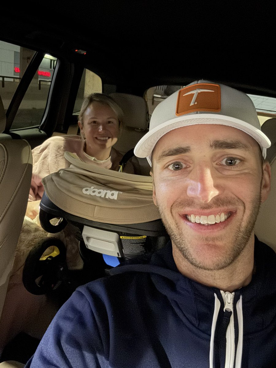 MLevyUTEP's tweet photo. 12.2.24 | Elizabeth Ann Levy 👼
@bekalevy and I are excited to welcome the newest addition to the Miner Family. Baby Lizzy is such a blessing in our lives, and we are grateful for God’s gift he has bestowed upon us. https://t.co/NkLBDYqrRJ