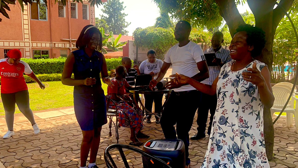 AAssimwe's tweet photo. Had a privilege of leading a session on mental health awareness, self-care, and stress management in Jinja courtesy of @uwonet #FATEProject. We explored practical techniques for building resilience &promoting wellness. @RitaAciro @asf_eastafrica @NLinUganda @barefootlaw_org https://t.co/jD1XskKhGM