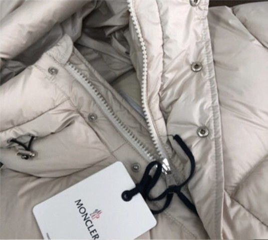 카톡바로가기:
bit.ly/3W5WuGg

카카오톡 아이디 : trstyle

위 아이디 친구추가 후 문의 주세요~

상품명과 사진 캡쳐후 문의 주시면 상담이 빨라요♡

*상품설명*
몽*** 리슬러 패딩 자켓!!수입최고급
.
사이즈 95~100. 105. 110
색상 화이트

#몽클레어 #몽클레어패딩 #몽클레어리