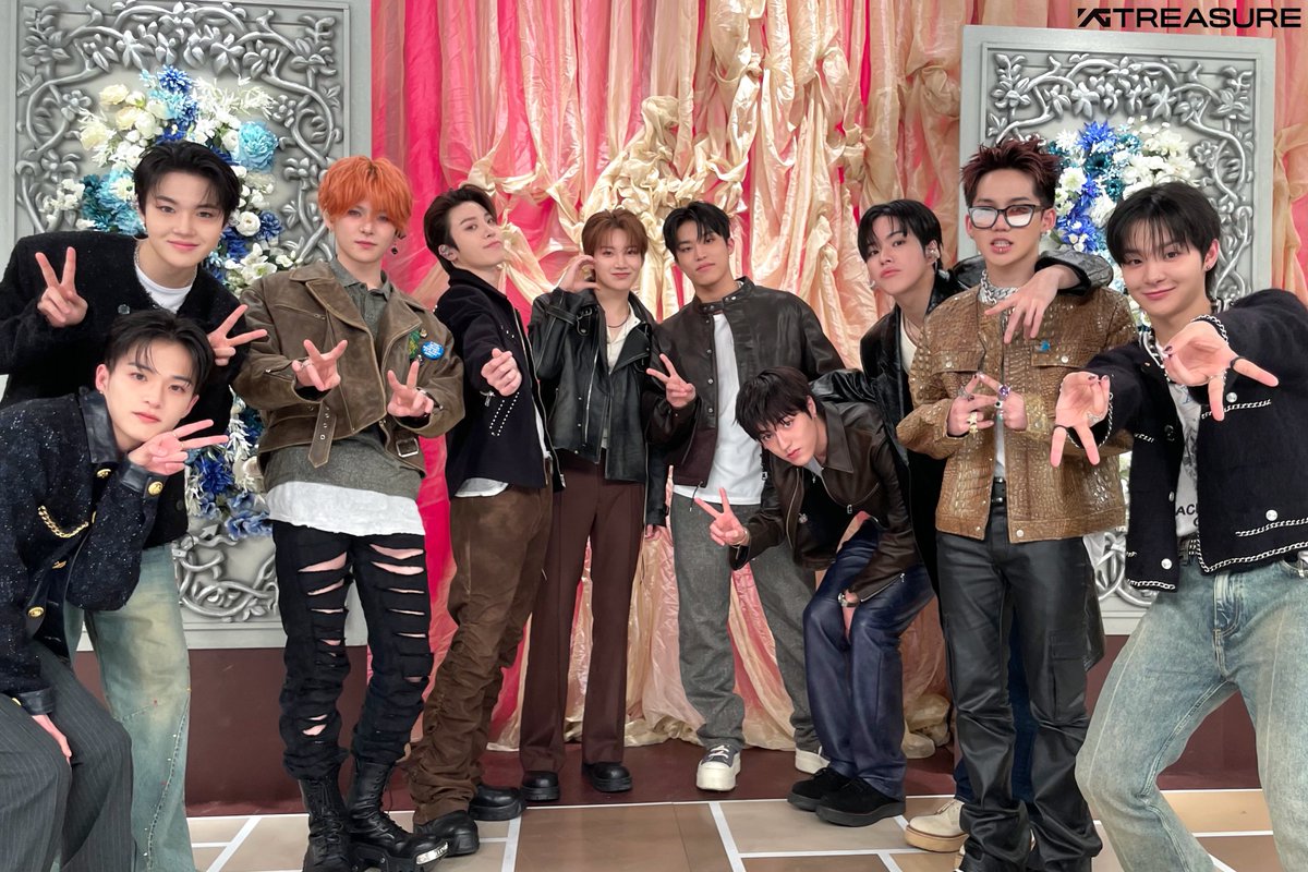 ofTREASURGE's tweet photo. Thank you for watching us at @fns_kayousai! So, how was our performance of '𝗦𝗧𝗨𝗣𝗜𝗗' Japanese version? Did you enjoy it? We truly gave it our all and hope you felt the energy and passion we put into every move. https://t.co/kvtpOBbZhr