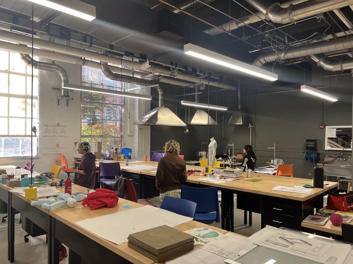 Mary E. Phillips HS tweet media