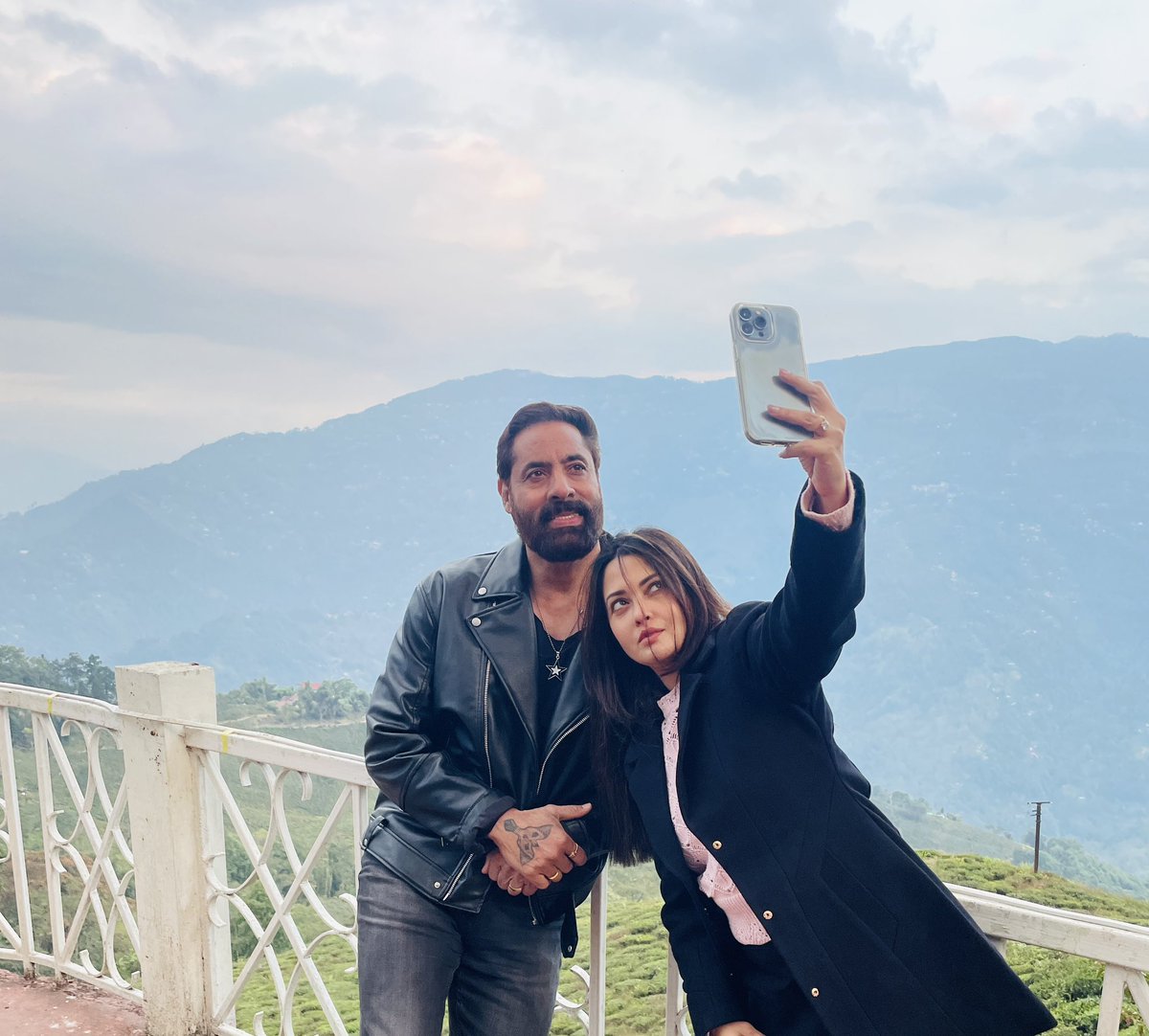 Feeling great to working with you <a href="/riyasendv/">Riya Sen</a> finest actor and pure soul ❤️❤️🤗🤗
.
.
. 
#photography #picoftheday #onset #actorslife #actor #actress #darjeeling #darjeelingdiaries <a href="/riyasendv/">Riya Sen</a> #shajichoudhary