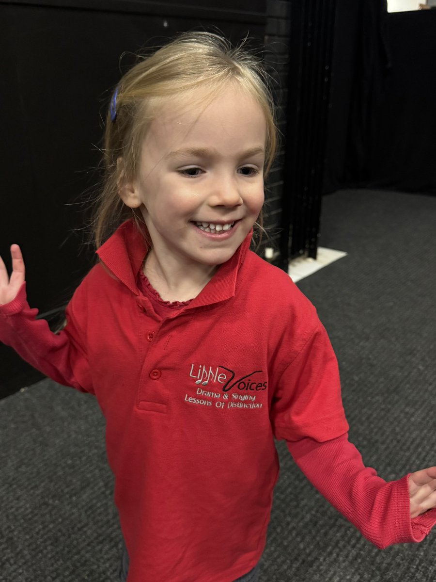 Lvoicespreston's tweet image. 🌟 Small classes, BIG impact! 🌟

At Little Voices, our small class sizes mean:
✅ Personalised attention
✅ Tailored feedback
✅ A safe space to grow

The result? Confident pupils thriving in their performing arts skills! 🎭🎶

#LittleVoices #ConfidenceBuilding #SmallClassSizes