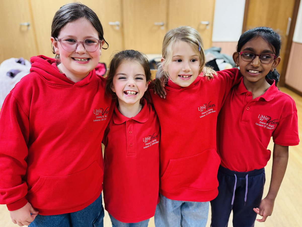 Lvoicespreston's tweet image. 🌟 Small classes, BIG impact! 🌟

At Little Voices, our small class sizes mean:
✅ Personalised attention
✅ Tailored feedback
✅ A safe space to grow

The result? Confident pupils thriving in their performing arts skills! 🎭🎶

#LittleVoices #ConfidenceBuilding #SmallClassSizes