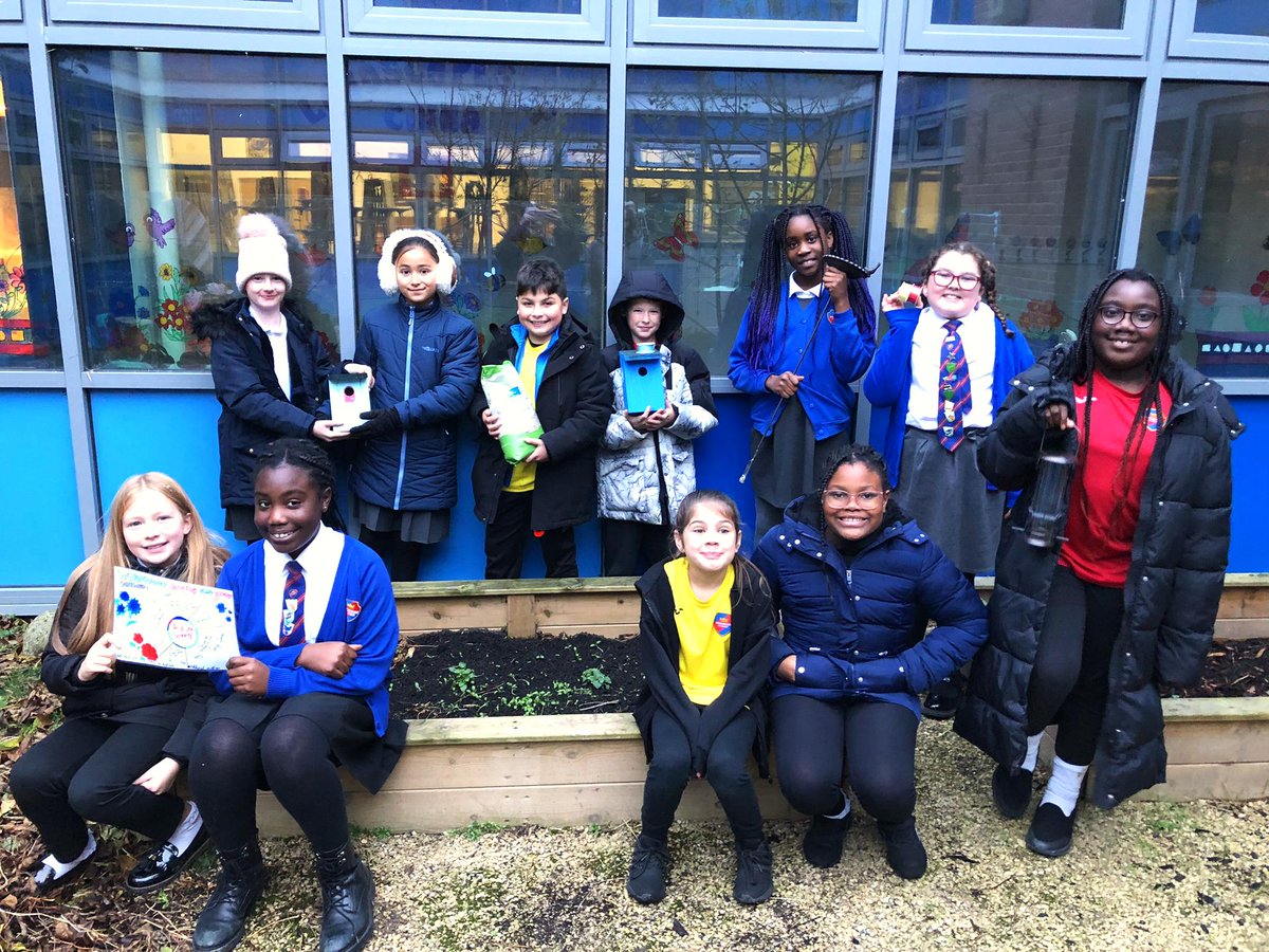 KingsmoorHarlow's tweet photo. Some of our Year 5 and 6’s have been busy taking part in the #transformourworld programme with @globalactplan, taking action on the environmental issues they care about including planting wildflowers and decorating bird homes for visiting wildlife 🍃🦔🌍 https://t.co/vsETWYI0sN