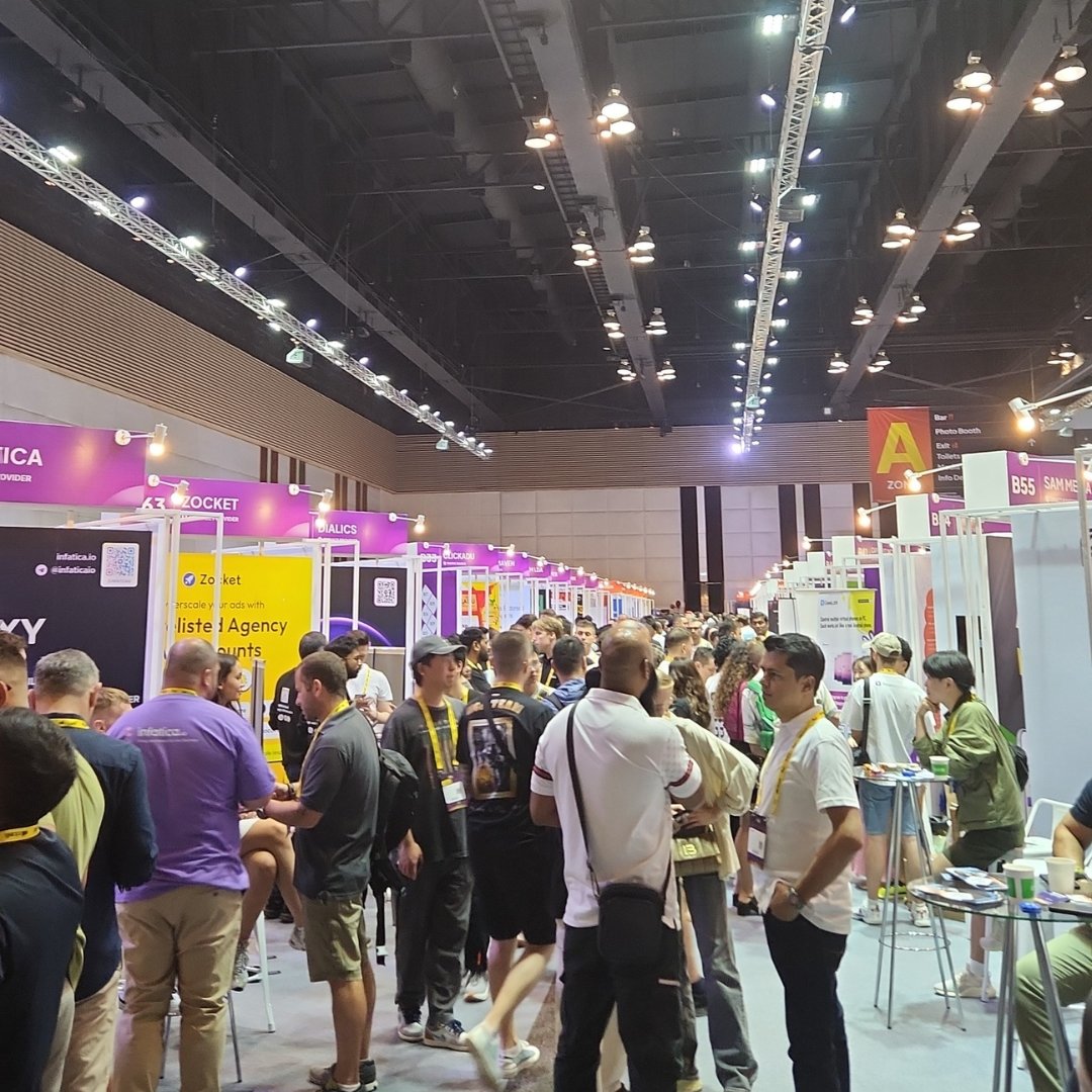 ReacheffectAds tweet media