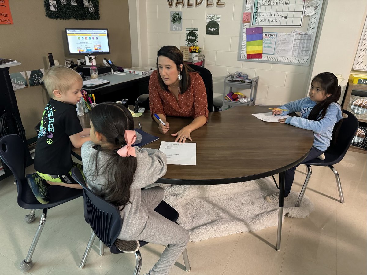 Lori Shaw tweet media