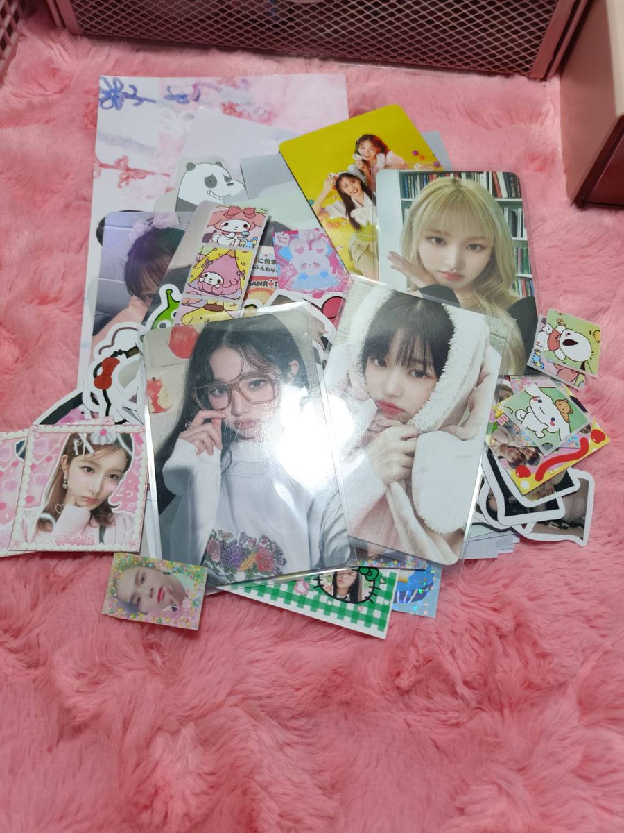 น้องๆน่ารักมากๆเลยคั้บ ♡ แพ็คมาดีมากๆเลยค่ะแถมการ์ดแท้ด้วยย 💝 ของแถมฟินมากๆเยยค่ะ วันหลังจะไปอุดหนุนใหม่นะงับบ 💫
#รีวิวของเอมี่