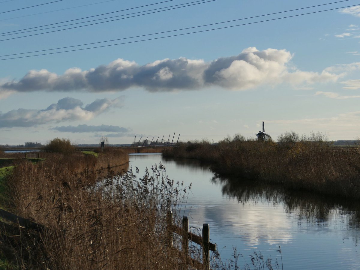 Werk in uitvoering #westerbroekstermadepolder #waterleiding