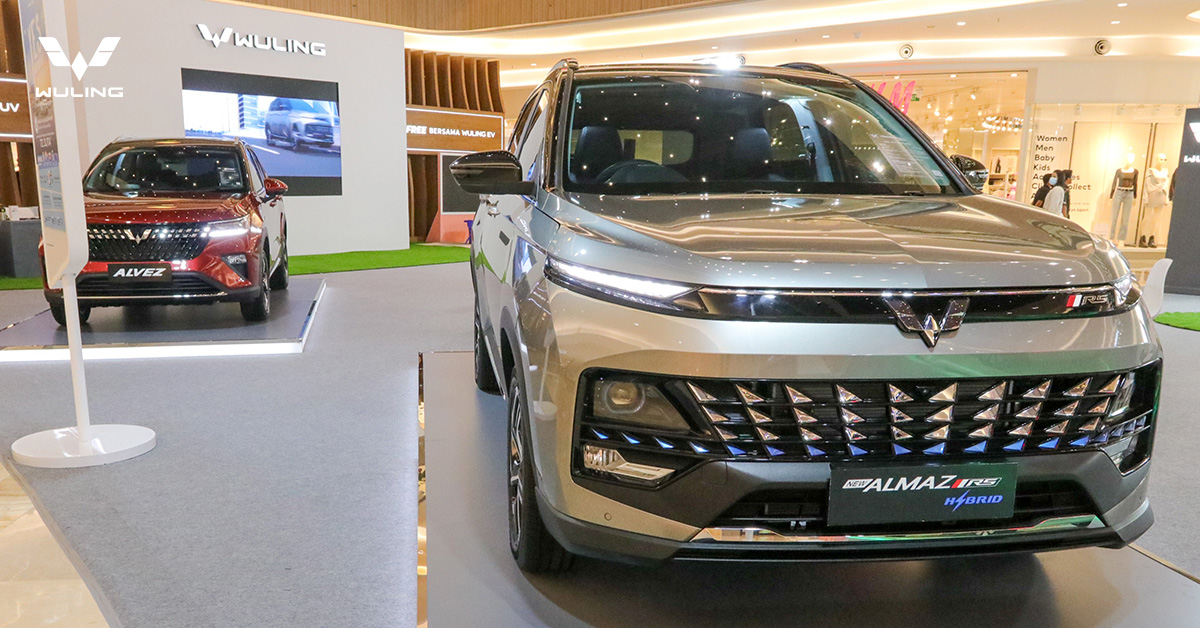 WulingMotorsID's tweet photo. Pameran Wuling ‘Year End Sale’ Meriahkan Kota Surabaya Dengan Berbagai Program Promo Akhir Tahun
Baca Selengkapnya: https://t.co/HLbUsDQ6Nq
#WulingMotors #DriveForABetterLife #DriveForAGreenLife #WulingYES https://t.co/N2jBKwddMk