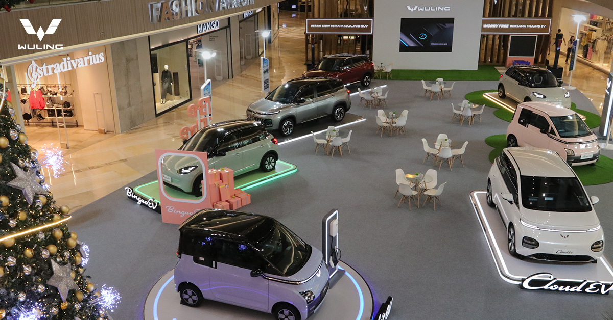 WulingMotorsID's tweet photo. Pameran Wuling ‘Year End Sale’ Meriahkan Kota Surabaya Dengan Berbagai Program Promo Akhir Tahun
Baca Selengkapnya: https://t.co/HLbUsDQ6Nq
#WulingMotors #DriveForABetterLife #DriveForAGreenLife #WulingYES https://t.co/N2jBKwddMk