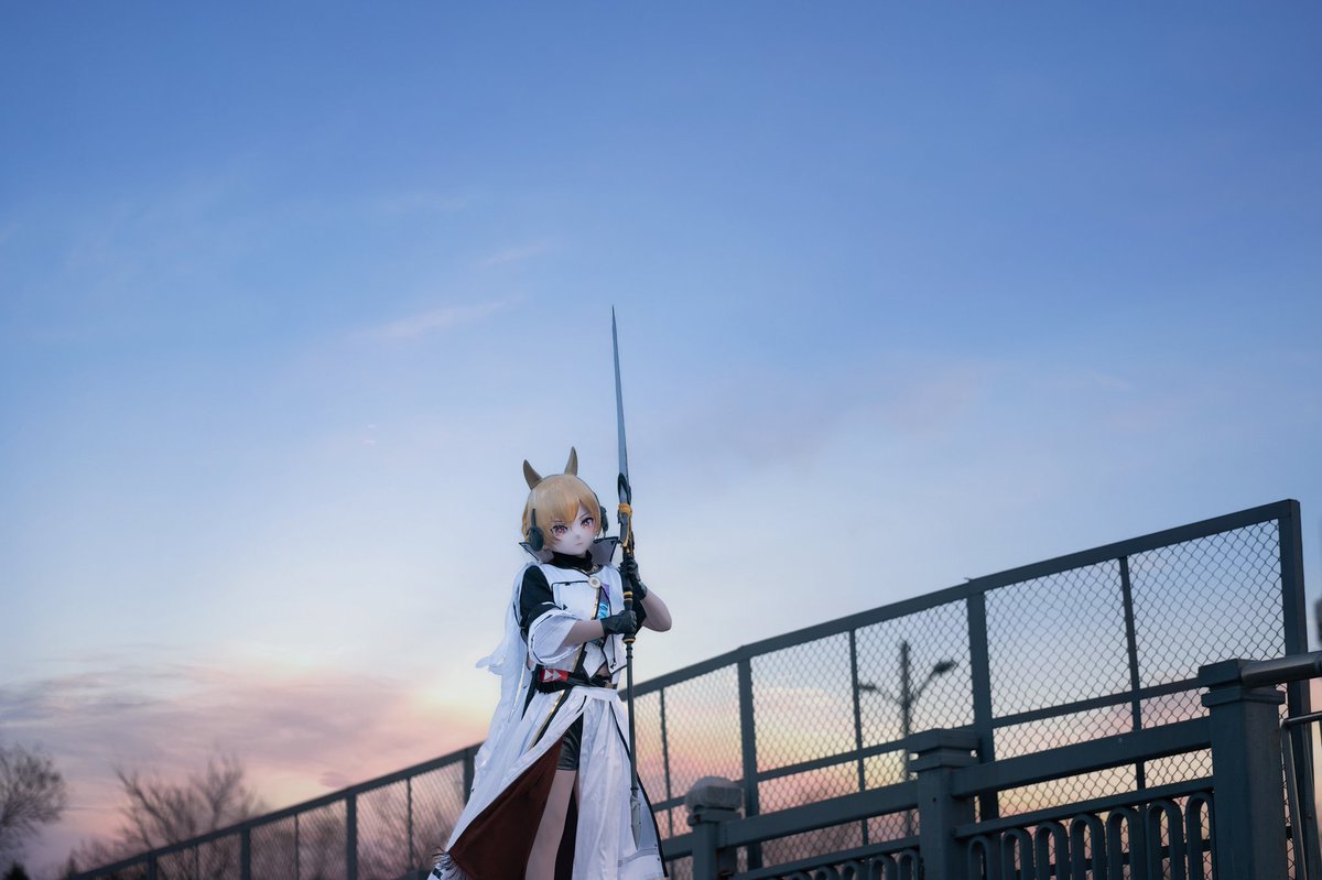 #kigurumi #着ぐるみ
咱也是变上娃了……盔甲装备没做好，在做了……ooc勿喷，感谢乔摄的拍照和后期~第一张是原图