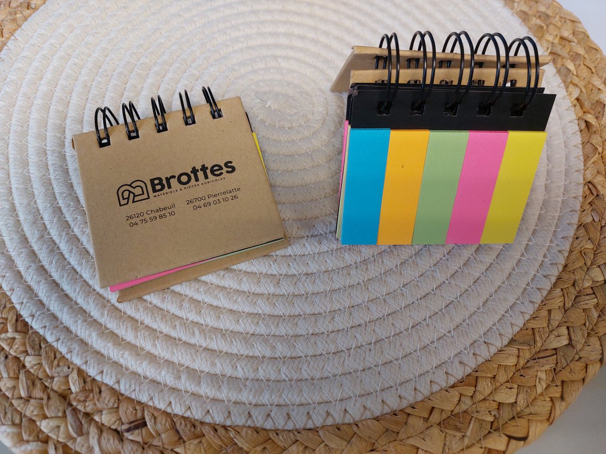 AJC Impression est fière d'avoir conçu ce #goodie personnalisé pour 𝗹'𝗶𝗻𝗮𝘂𝗴𝘂𝗿𝗮𝘁𝗶𝗼𝗻 𝗱𝗲 𝗹'𝗮𝗴𝗲𝗻𝗰𝗲 𝗕𝗿𝗼𝘁𝘁𝗲𝘀 𝗮̀ 𝗣𝗶𝗲𝗿𝗿𝗲𝗹𝗮𝘁𝘁𝗲 !
Un souvenir pratique et marquant de cette soirée spéciale, qui reflète son identité.🚜🎁
#imprimerie #imprimeur