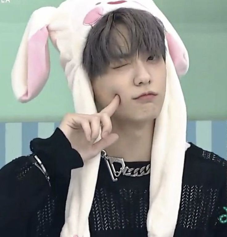 Happy Birthday Our Best Leader Soobin!!

THROUGH EVERY SEASON WITH SOOBIN
#OurOceanOfLoveSoobin
#수빈이가눈꽃으로피워낸한페이지
#スビンの笑顔はMOAの幸せ