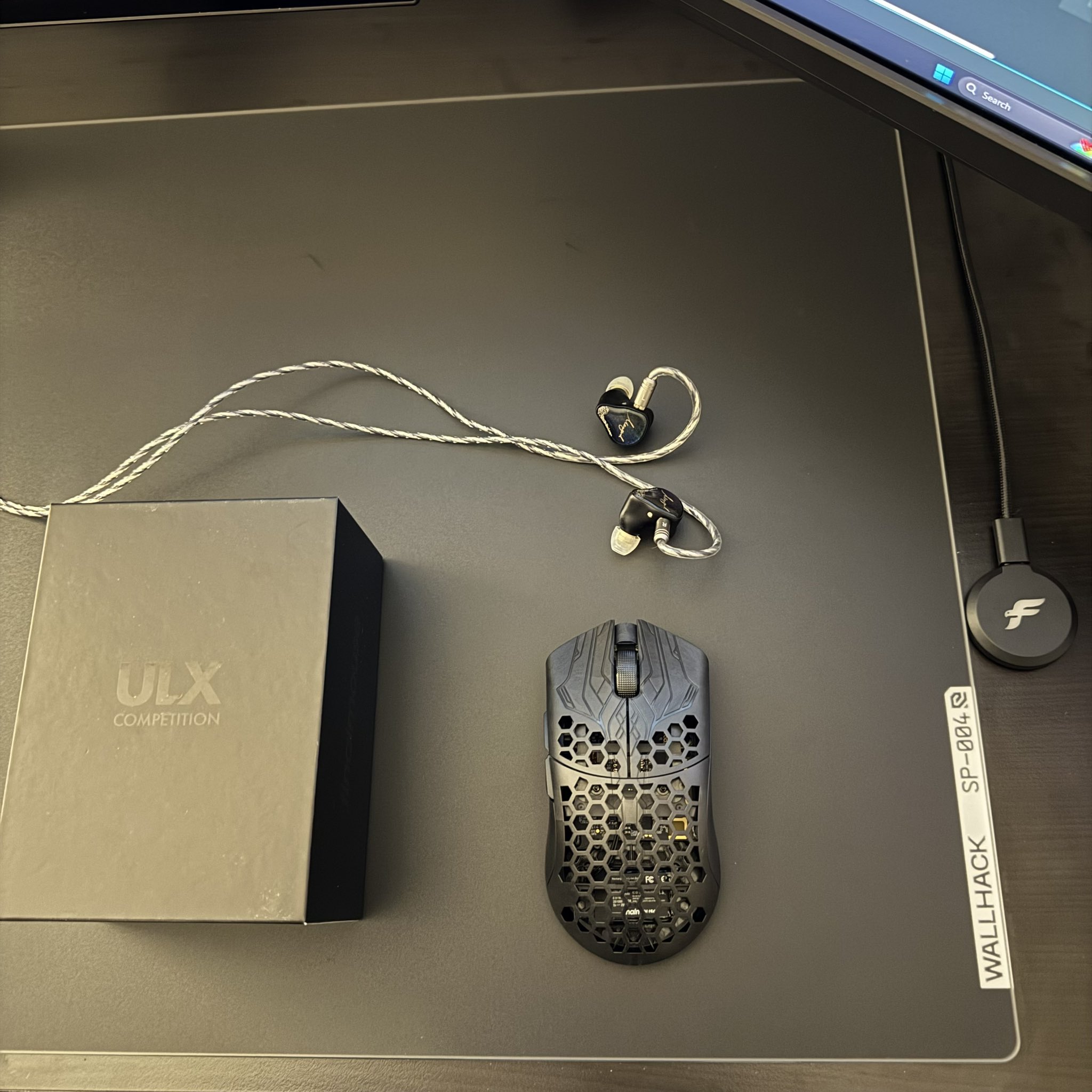 【新品、未開封】Finalmouse ULX Competition Mサイズ 新品、未開封】Finalmouse ULX Competition Mサイズ（新品、未