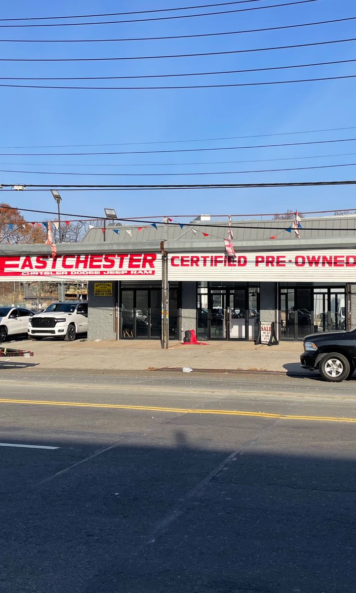 sinurpf's tweet image. That’s right. This dealership will guarantee you are not the first owner of the vehicle.