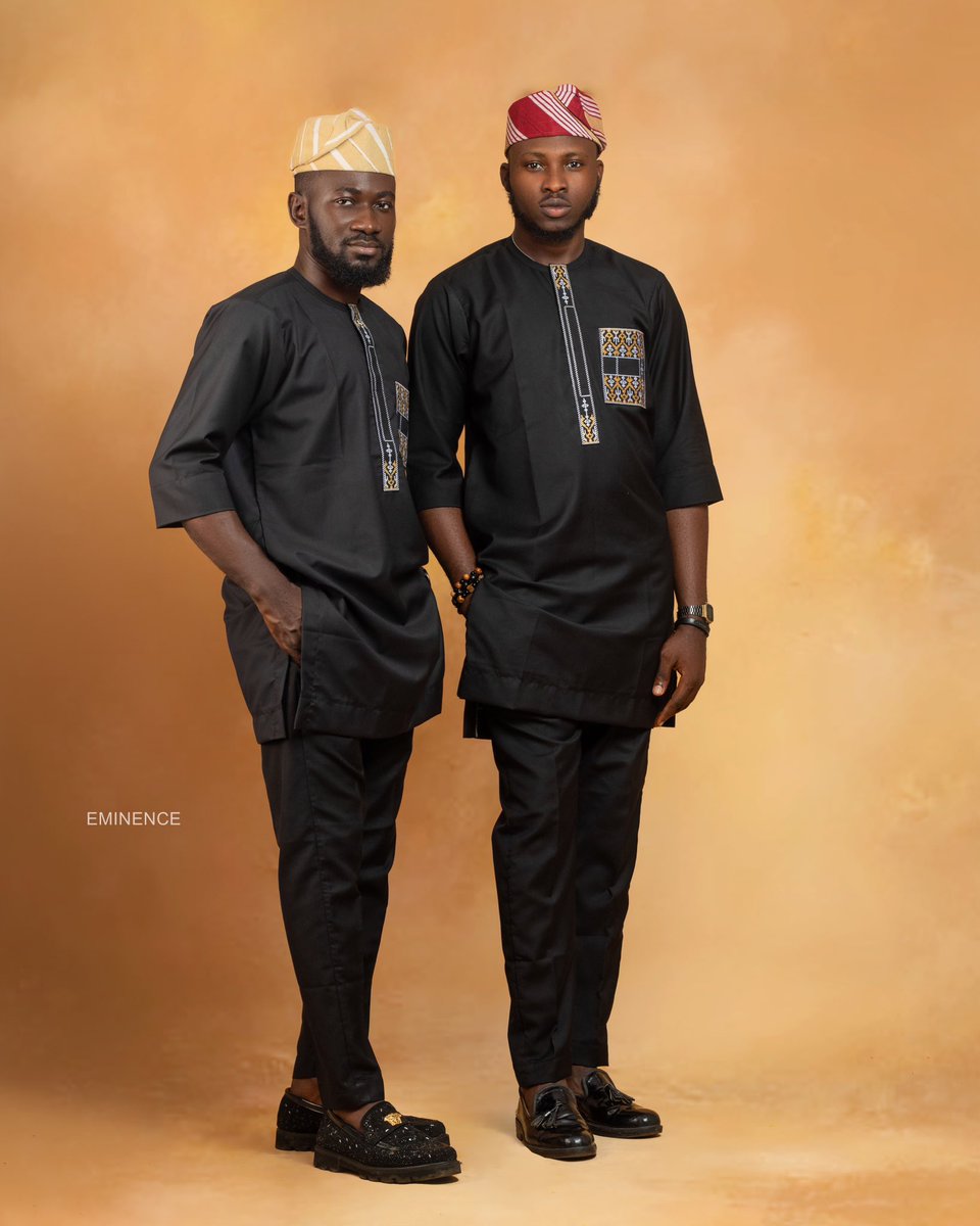 nascouture1's tweet photo. The “OREMEJI” COLLECTION!

Let us style you today. Send us a DM here or on WhatsApp via 08093769732 😍

#kaftan #ibadantailor #tailorsinibadan #ibadanfashiondesigner #nascouture #fashiondesigner #owambe #lagostailor 

Model: @bernardthepro @LagosNas 
📸: @EmmanuelAnejo https://t.co/OzeLaghleb